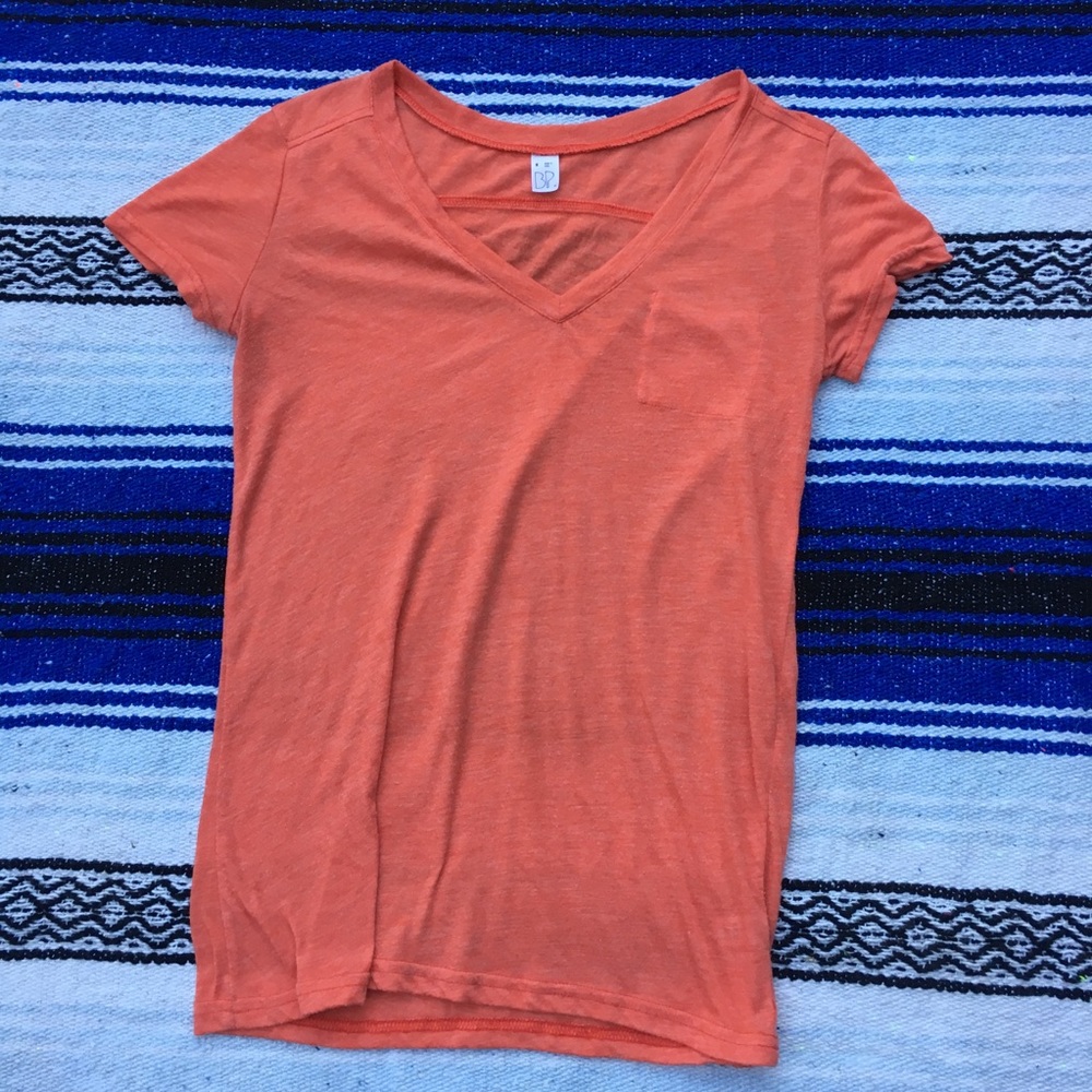 Coral Brass Plum short sleeve v neck T-shirt M